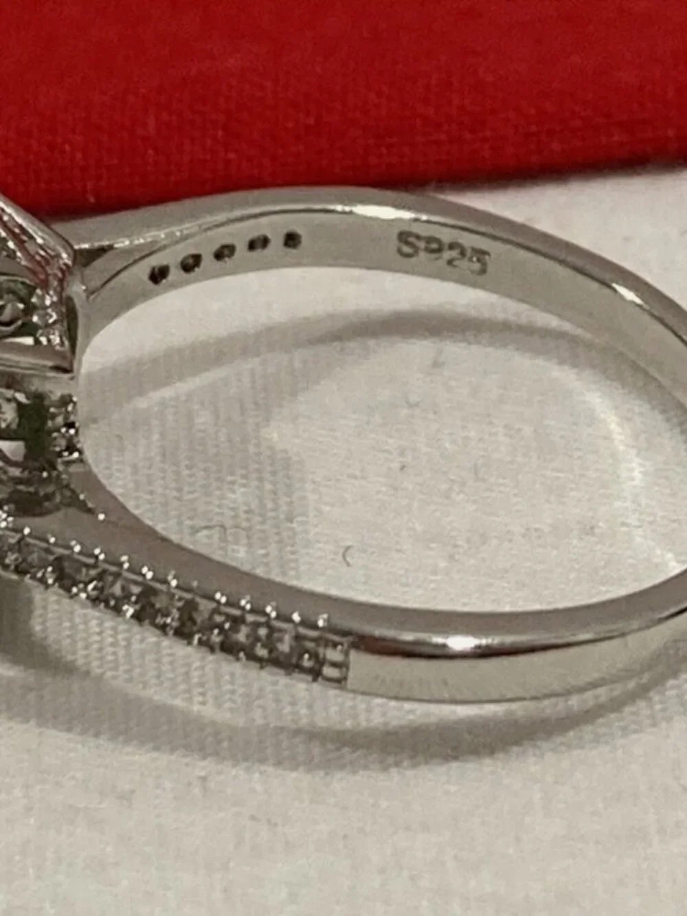 S925 Sterling Silver  Green CZ  Halo Cocktail Band Ring
